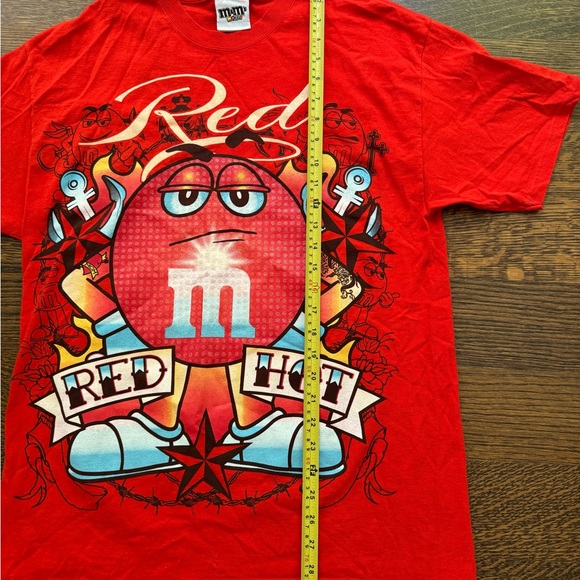 Rare M&M’s World Red T-Shirt - Picture 4 of 5